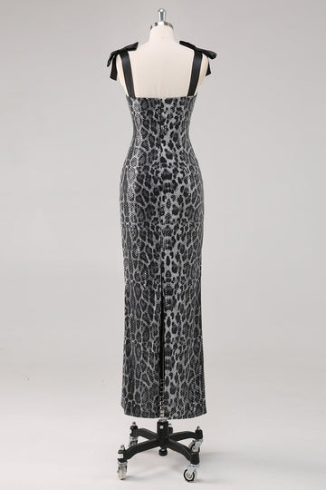 Robe formelle à bretelles en fourreau léopard gris scintillant